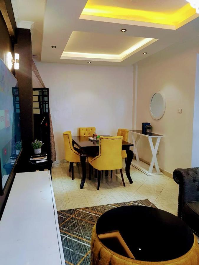 Sandalwood Suites Nakuru - Studios & One Bedroom Suites Buitenkant foto