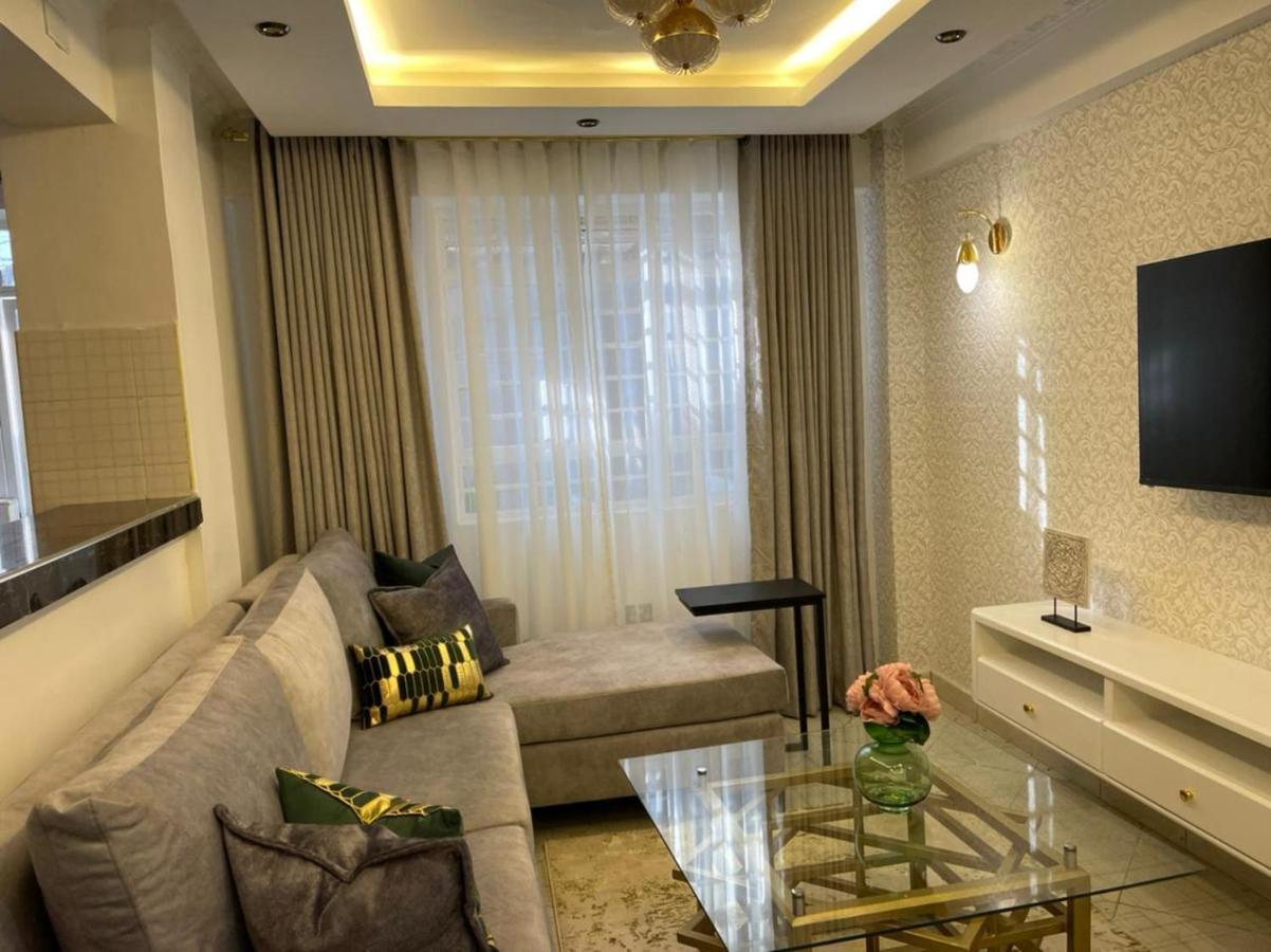 Sandalwood Suites Nakuru - Studios & One Bedroom Suites Buitenkant foto